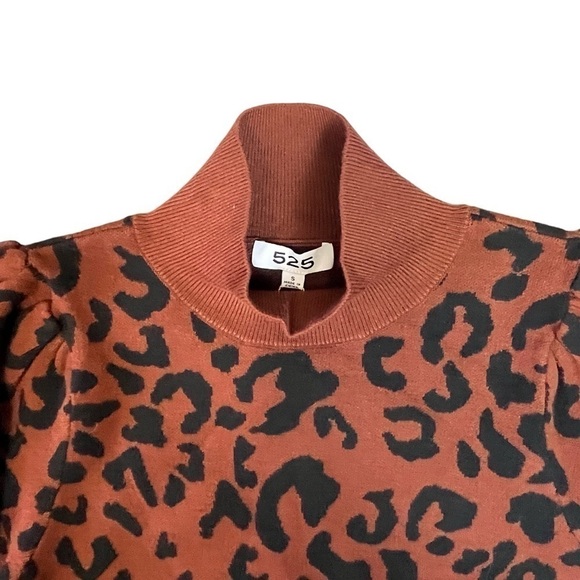 525 Revolve Born In Bklyn Leopard Print Mock Neck Puff Sleeve Sweater. Sm #909 - Picture 3 of 7
